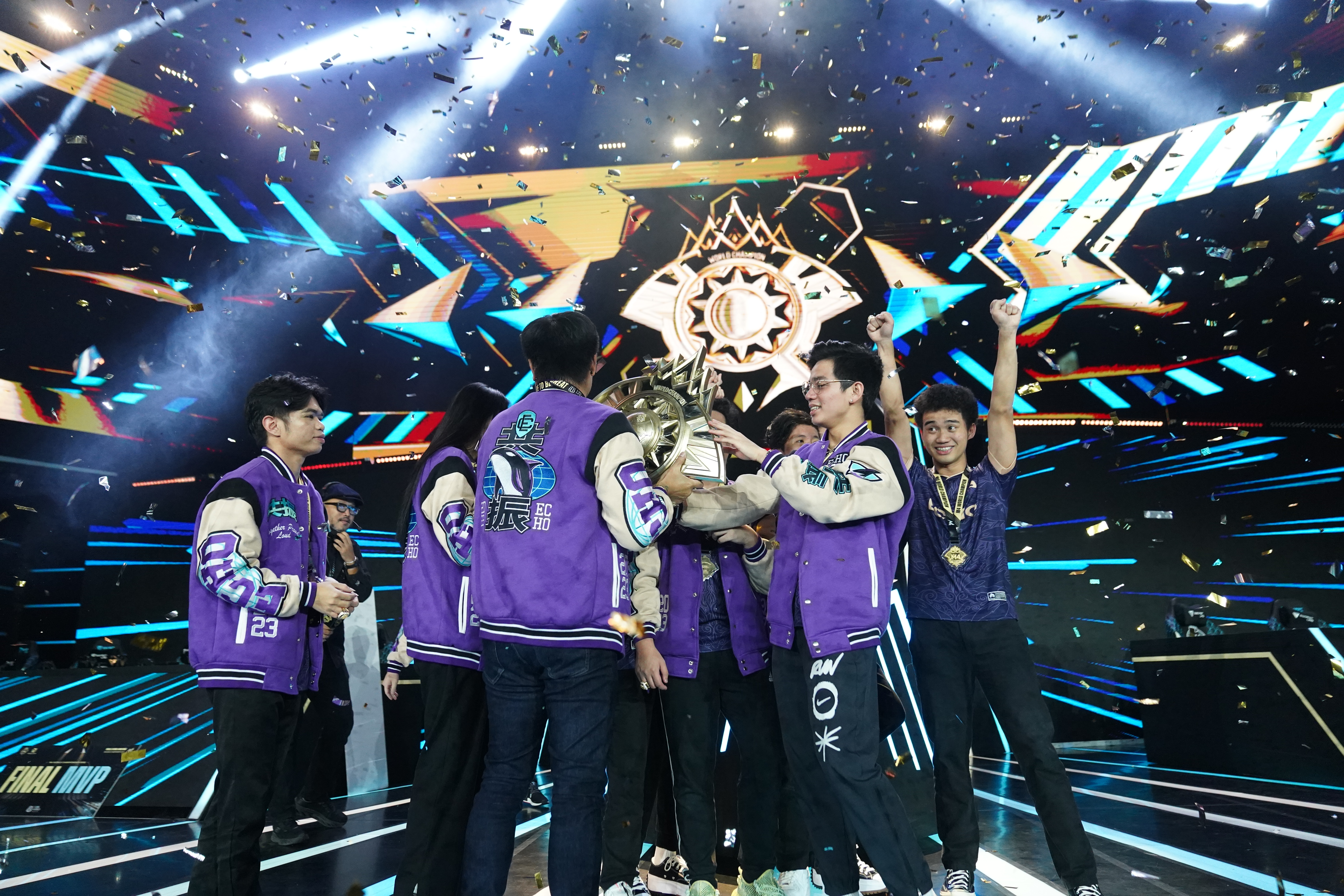 包含激烈对抗！球队争夺胜利，迈向冠军的词条