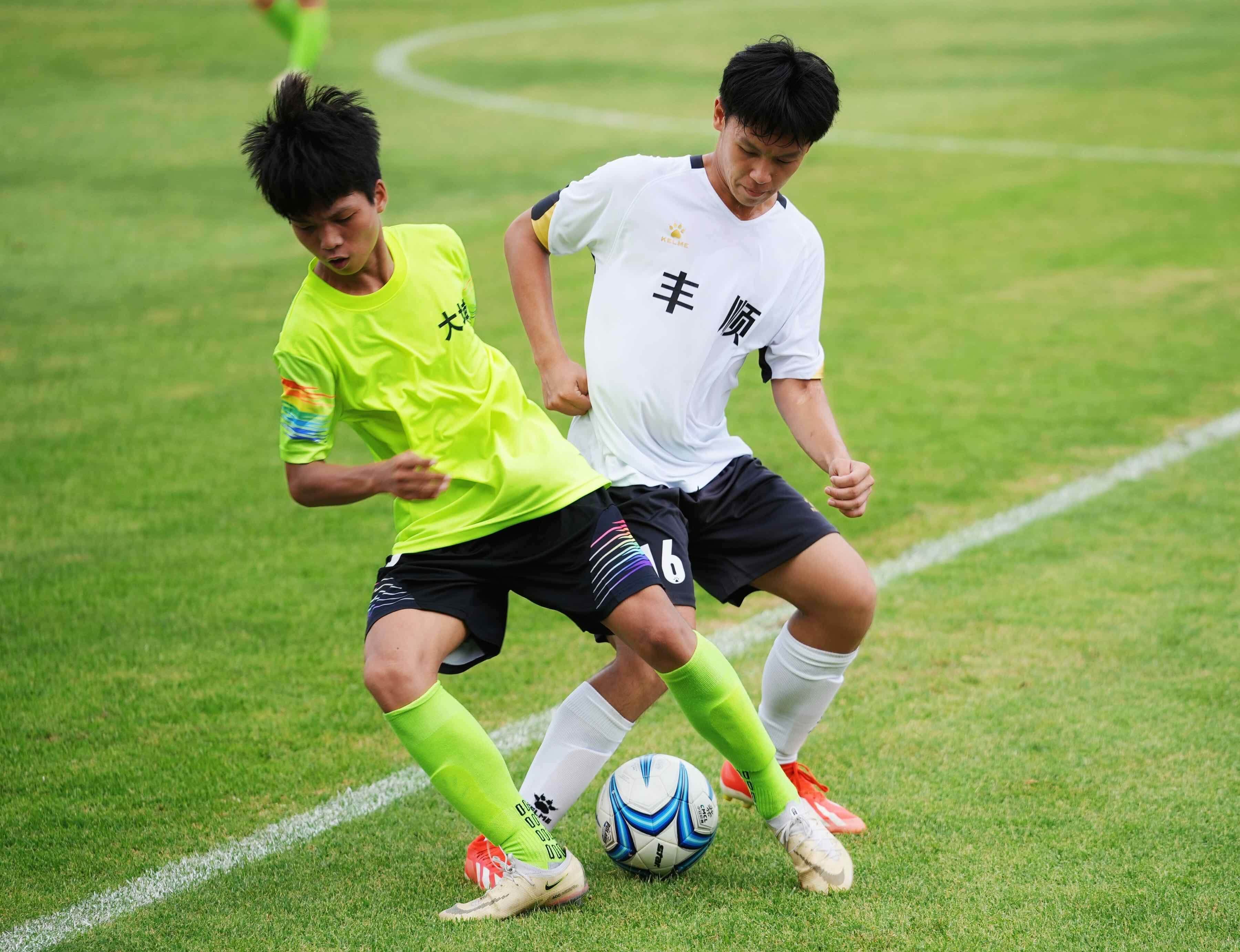 关于精彩盛宴！国内足球比赛围绕战术争胜的信息