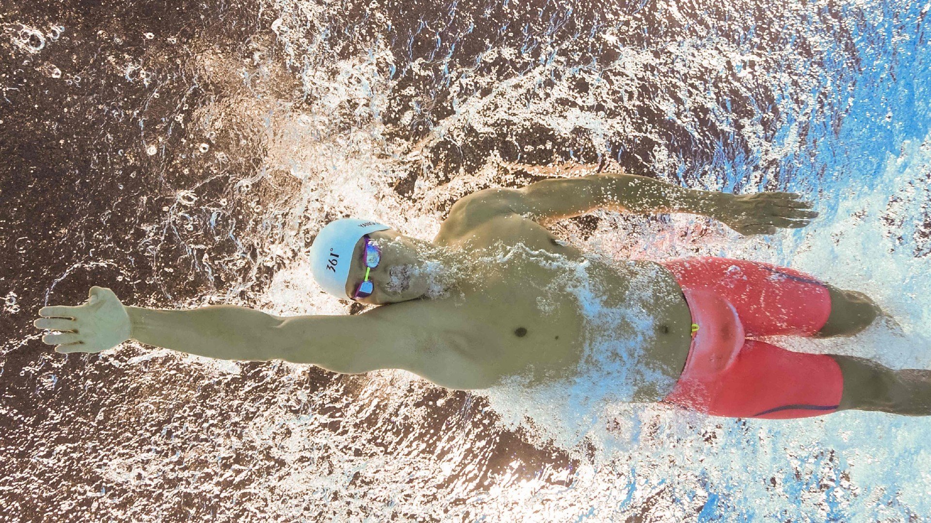 雷速赛事直播app-南非压制卡塔尔，哈兰德成为关键先生，一场足球与地缘政治的意外交汇